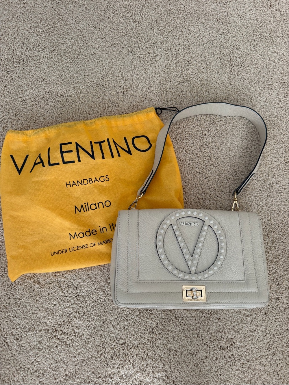 Valentino By Mario Valentino Cream Pebbled Leather Shoulder Bag with V Logo - Picture 2 of 15